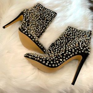 HOLIDAY GLAM-HANDMADE BOOTS.  Black w/silver & gold studs. Sz 9